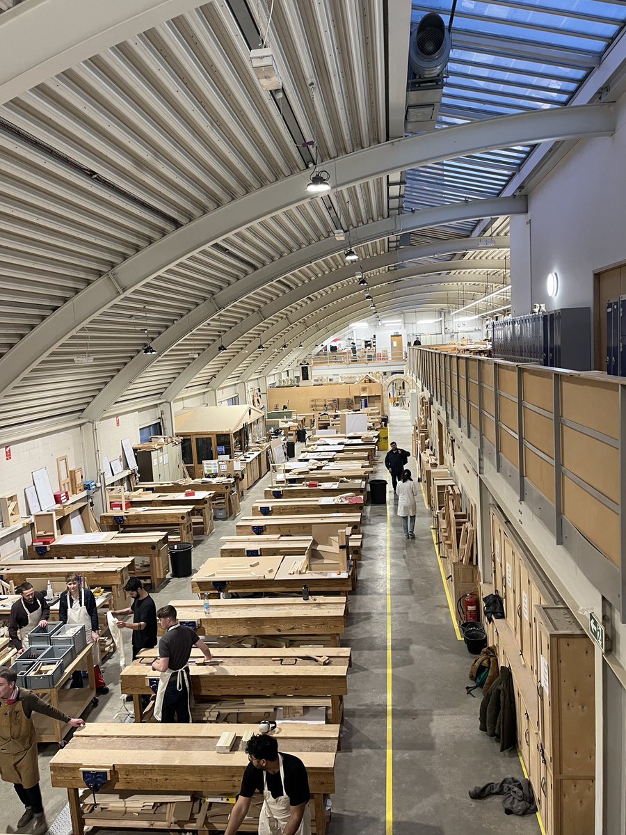 Week 1 of #StoneCarving course <a href="/thebcc_london/">BuildingCraftsCollege</a>

Many thanks to the #EarlyCareerDevelopmentFund at the <a href="/V_and_A/">V&A</a> for making this possible

#Sculpture
#HeritageCrafts
#SculptureConservation