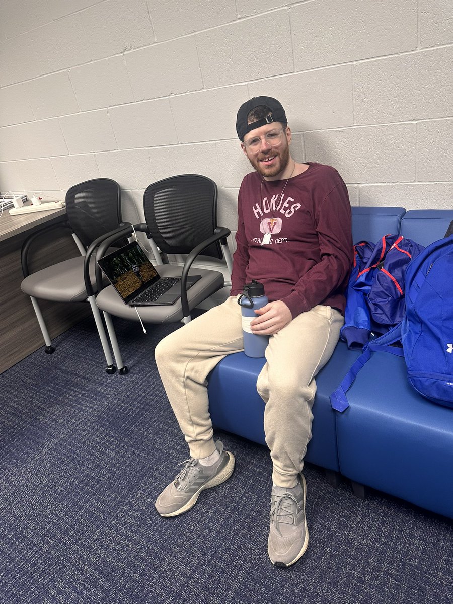 TheJokerJB's tweet photo. I love my team for many reasons, but one of my favorite things is how they welcomed my brother. 🥹 Whether they get their hands raised or not, they will always be winners because of WHO they are. As a coach, that makes me really proud. @Bixby_Wrestling https://t.co/58IzwuqHcm