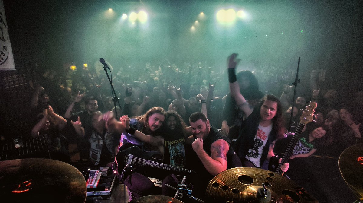 Ayer fuisteis absolutamente increíbles en Murcia, gente 👊🏻🔥

Gracias de corazón a cada uno de vosotros que ayudasteis a devastar la @salaspectrum 🤜🏻🤛🏻 Llenazo brutal y noche memorable.

Endless Scorn continúa sin piedad!

<a href="/ArtGatesRecords/">Art Gates Records</a> <a href="/Kivents1/">Kivents</a>