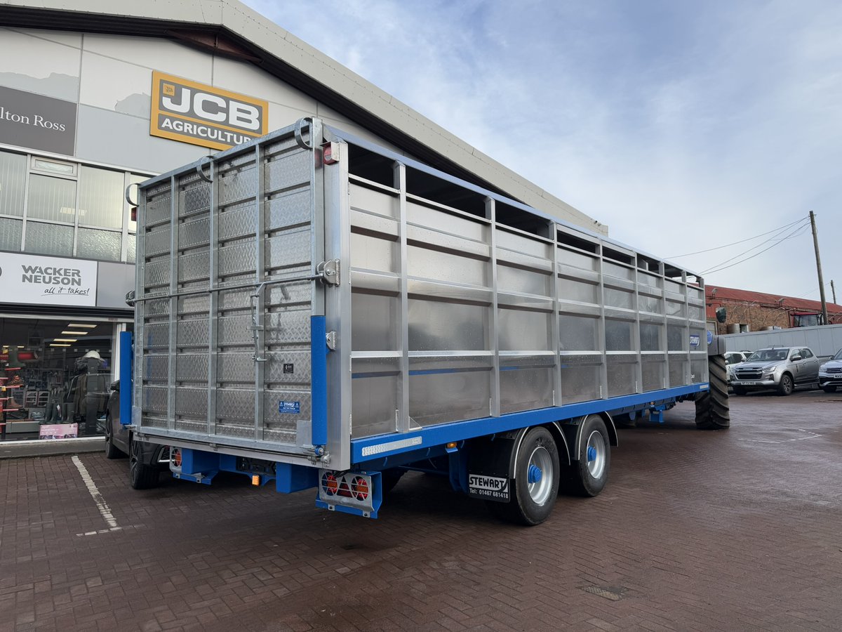 hamrossgroup's tweet photo. New Stewart GX30 CF Livestock Float being delivered to a local dairy farm ๐คฉ
Thank you for your continued business!
Please contact your local sales rep for any enquiries ๐
#StewartTrailers #LivestockTrailer https://t.co/4xBGKEaYni