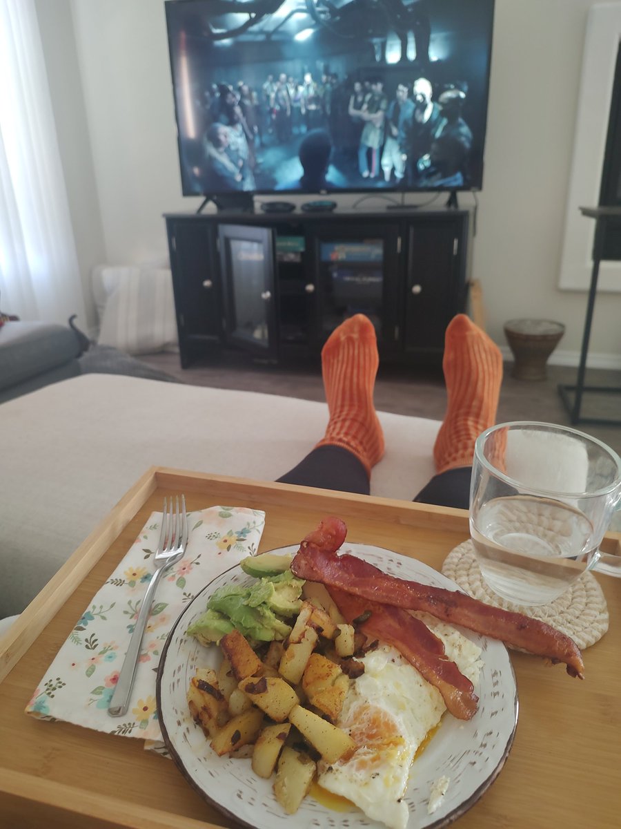 My boy made me breakfast.  It is so good. 😋😋😋 Just more than I can eat. 😅