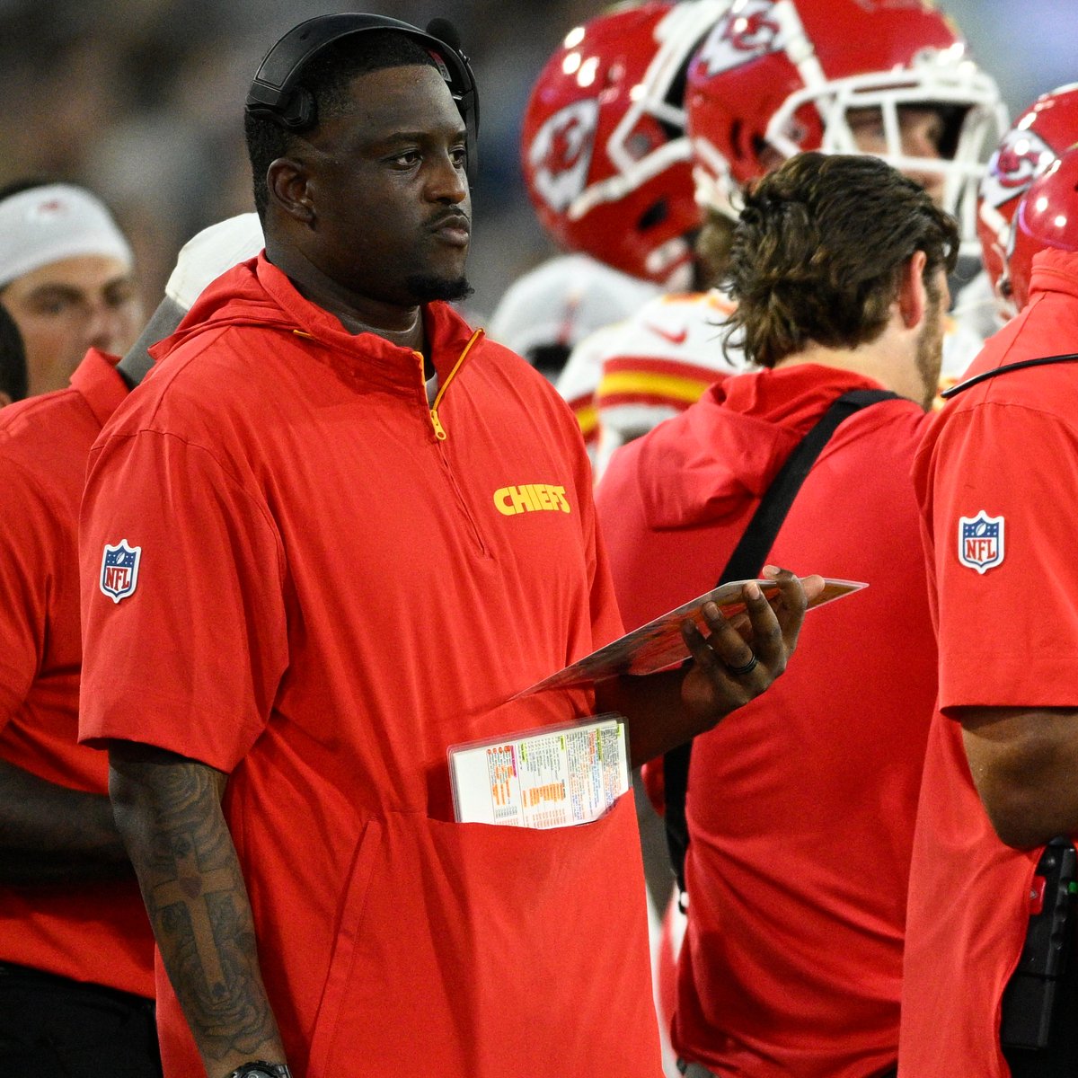 BristolSports (@bhcsports) on Twitter photo Former Emory & Henry QB, Offensive Coordinator Kevin Saxton in his second season as an assistant coach with the Kansas #ChiefsKingdom. He is in the #SuperBowl for the second straight year.
Here is what <a href="/kevinsaxton_3/">Kevin Saxton II</a> had to say:
heraldcourier.com/sports/college… Former Emory & Henry QB, Offensive Coordinator Kevin Saxton in his second season as an assistant coach with the Kansas #ChiefsKingdom. He is in the #SuperBowl for the second straight year.
Here is what <a href="/kevinsaxton_3/">Kevin Saxton II</a> had to say:
heraldcourier.com/sports/college…