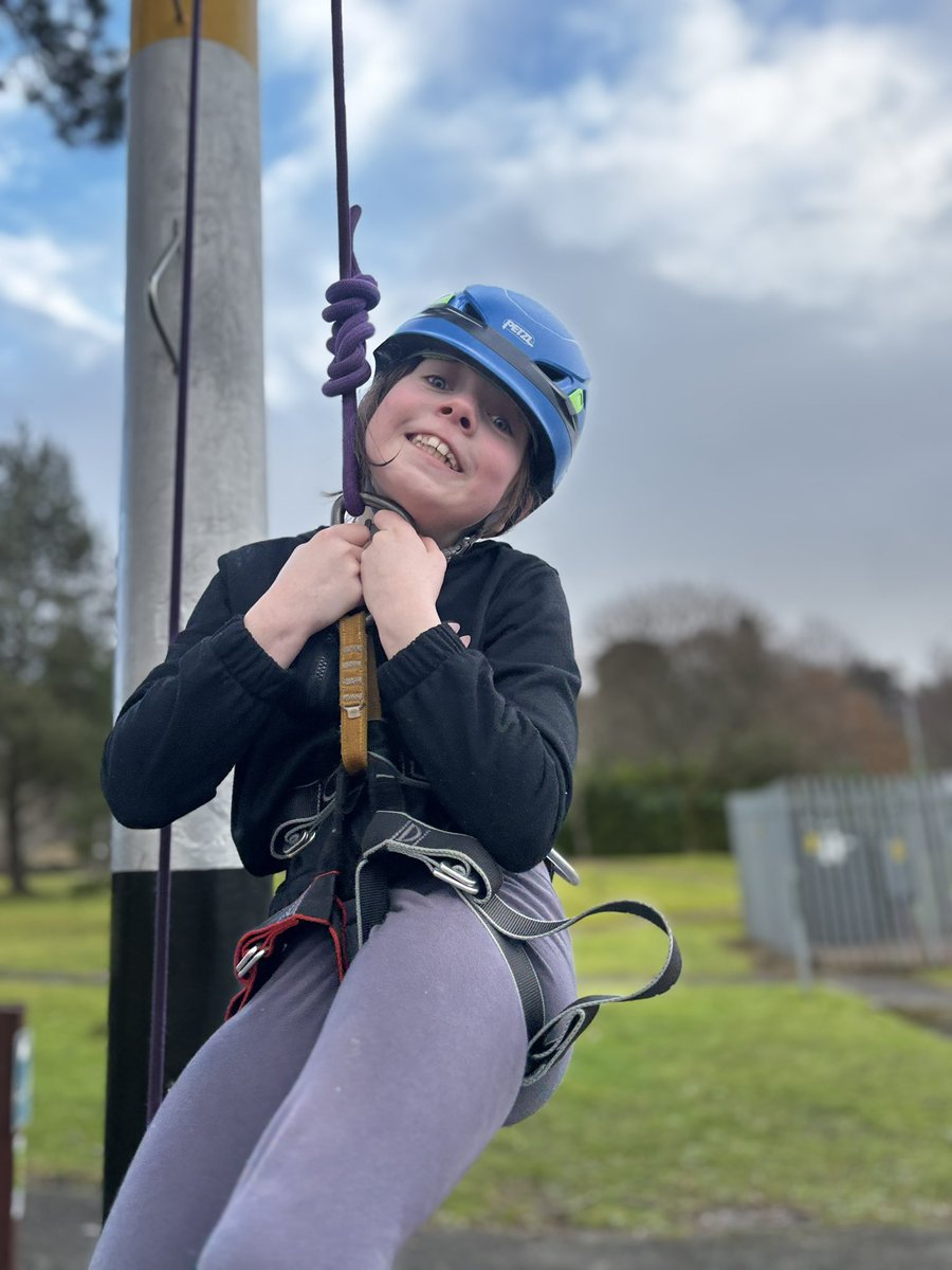 Steve was back out today with pupils from <a href="/LangfauldsPS/">Langfaulds Primary School & LCR</a> #LangfauldsBV25.  We headed off over to the ropes course before heading to Smugglers gorge for a gorge walk and then in the afternoon a spot of climbing, great effort by all today 😎👍.  #GlasgowCityCouncil <a href="/BlairvadachOEC/">Blairvadach Outdoor Education Centre - Glasgow</a>