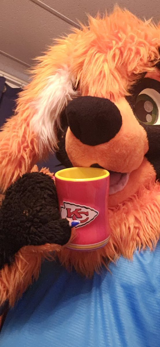 Let's go, KANSAS CITY!!!

Special thanks to <a href="/NokieMissions/">Nokie</a> for the lovely gift yaaaassss 😁