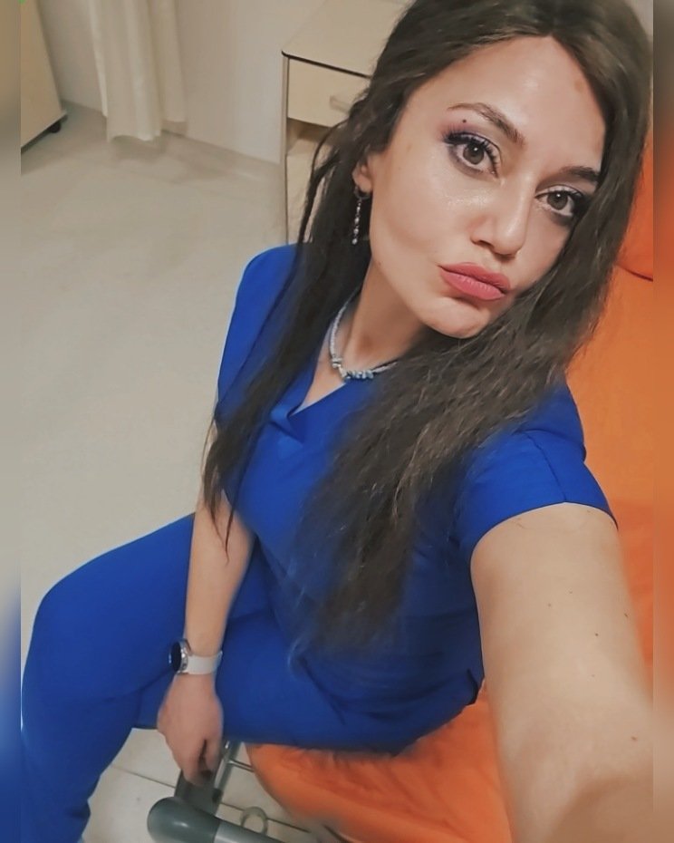 Gözün kaşın dudağın güzel diye mutlusun sanıyorlar, çok yorgunsun bilmiyorlar 🤪😂😂