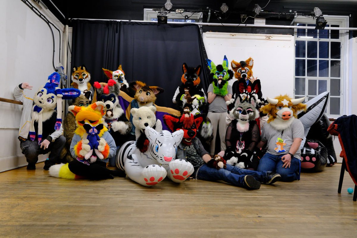 ExeterFurs's tweet image. Yesterday's furmeet went great, lots of new faces and still quite a busy meet considering scotia was on. Can't wait for next month's party!