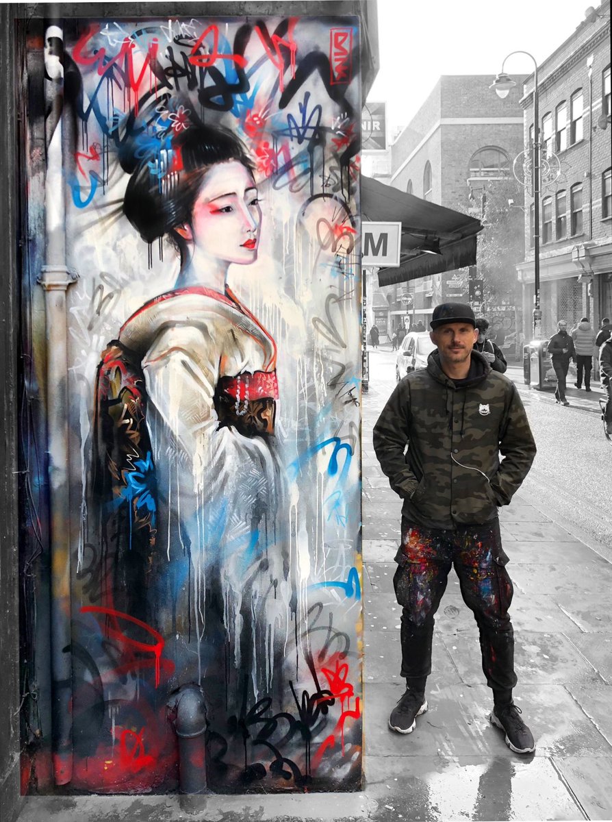 Brick Lane from a little while back - one of my more textural geisha - on a lighter background - delicate and beautiful I really like the overall softness to this - even with the tagging elements it retains a subtlety that is very appealing