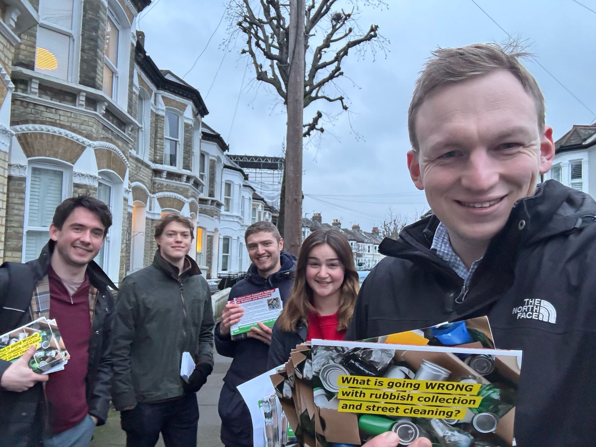 🗳️Great day campaigning in Battersea and supporting our excellent candidate for the Lillie by-election in Fulham, Matt Sinclair. 

🥀Lots of previous Labour supporters turning away from the party due to poor performance at local and national level.