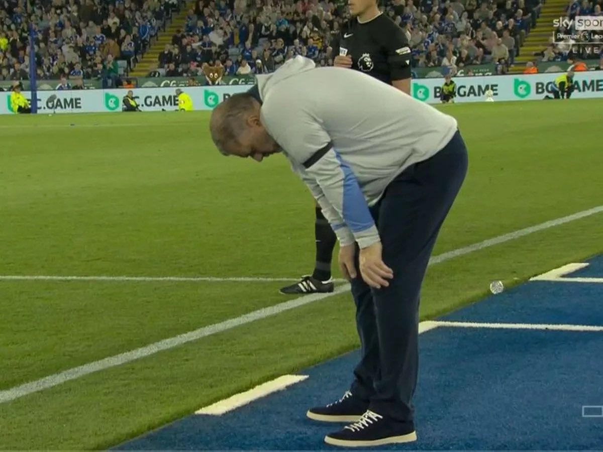 Coach Les tweet media