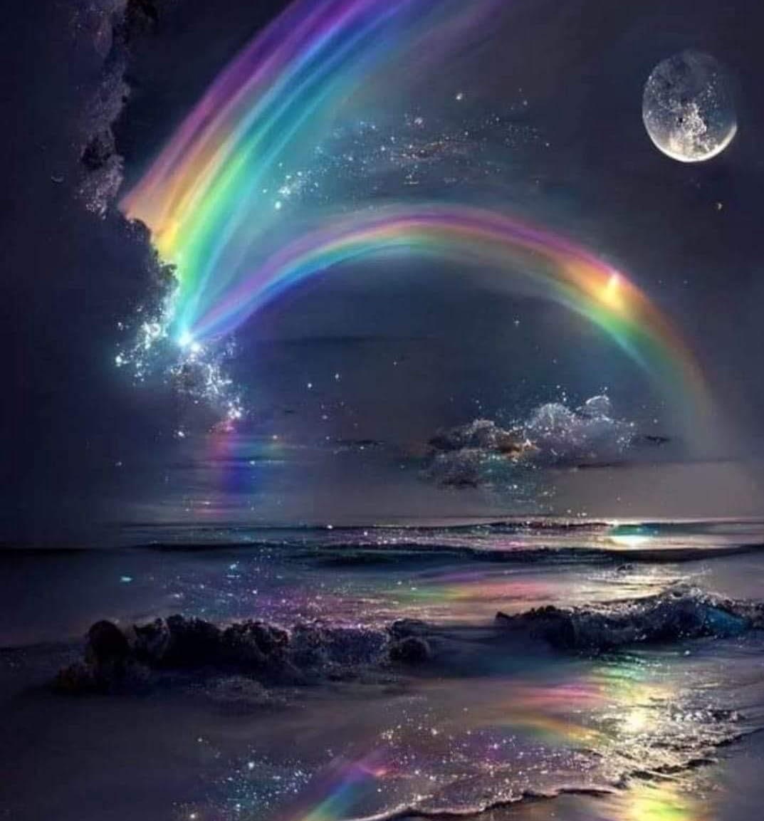 AigaBell's tweet image. ~~~~~~~~~~~
~~~~~~~~~~~~~~~~
~~~~~~~~~~~~~~~~~~~~~

If only it were possible
At the end
Dissolve in the sea

Modest~ly...

A green water veil
Give back all the fears
And the cobalt eyes of my dreams

 ~~~~~~~~~~~~~~~~~~~~~

#vss365
#modest
#aigabell