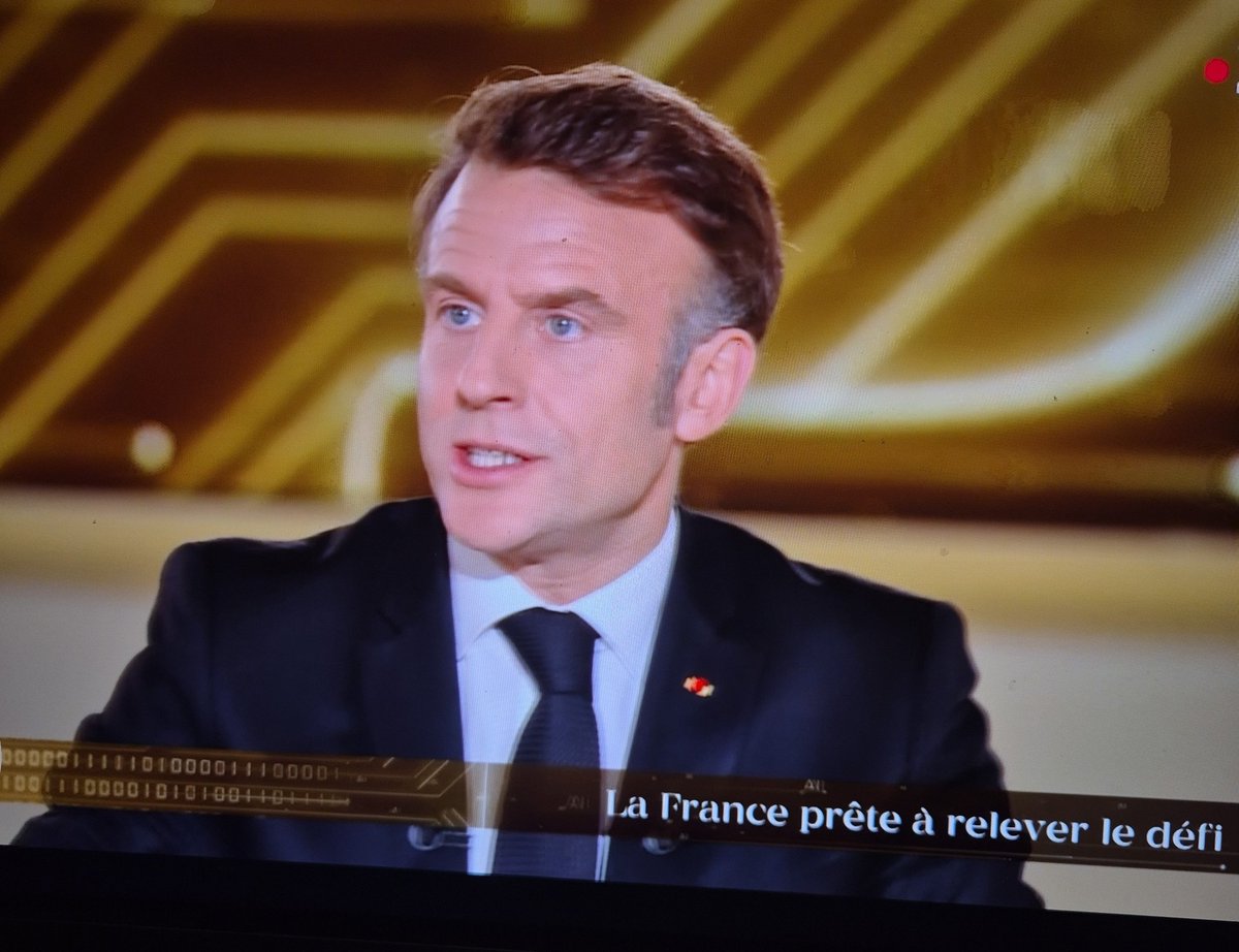 "109 milliards d'€ d'investissements dans l'IA seront annoncés demain, ce qui nous met au niveau des USA" et ceci largement grâce au fait que l'électricité française est decarbonée grâce à l'IA.  #SommetActionIA