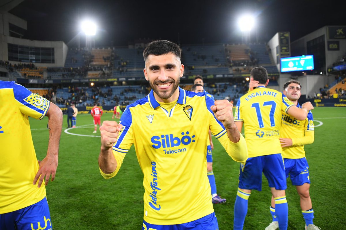 3️⃣7️⃣ <a href="/marioclimentpla/">mario climent pla</a> 🚀

Tercer gol del lateral izquierdo 😵

#LaLigaHypermotion #CadizCartagena #RGplayers ⚽️