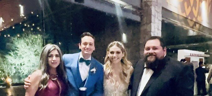 Edson Vázquez. (@edsonvare) on Twitter photo Que su amor sea eterno y guíe siempre su camino, felicidades <a href="/AAtaydeR/">Andrés Atayde</a> y <a href="/gaby_cam/">Gaby Cam 🎬</a> Dios los bendiga 🙏🏼 los #TQM 🫶🏽
#Boda Que su amor sea eterno y guíe siempre su camino, felicidades <a href="/AAtaydeR/">Andrés Atayde</a> y <a href="/gaby_cam/">Gaby Cam 🎬</a> Dios los bendiga 🙏🏼 los #TQM 🫶🏽
#Boda