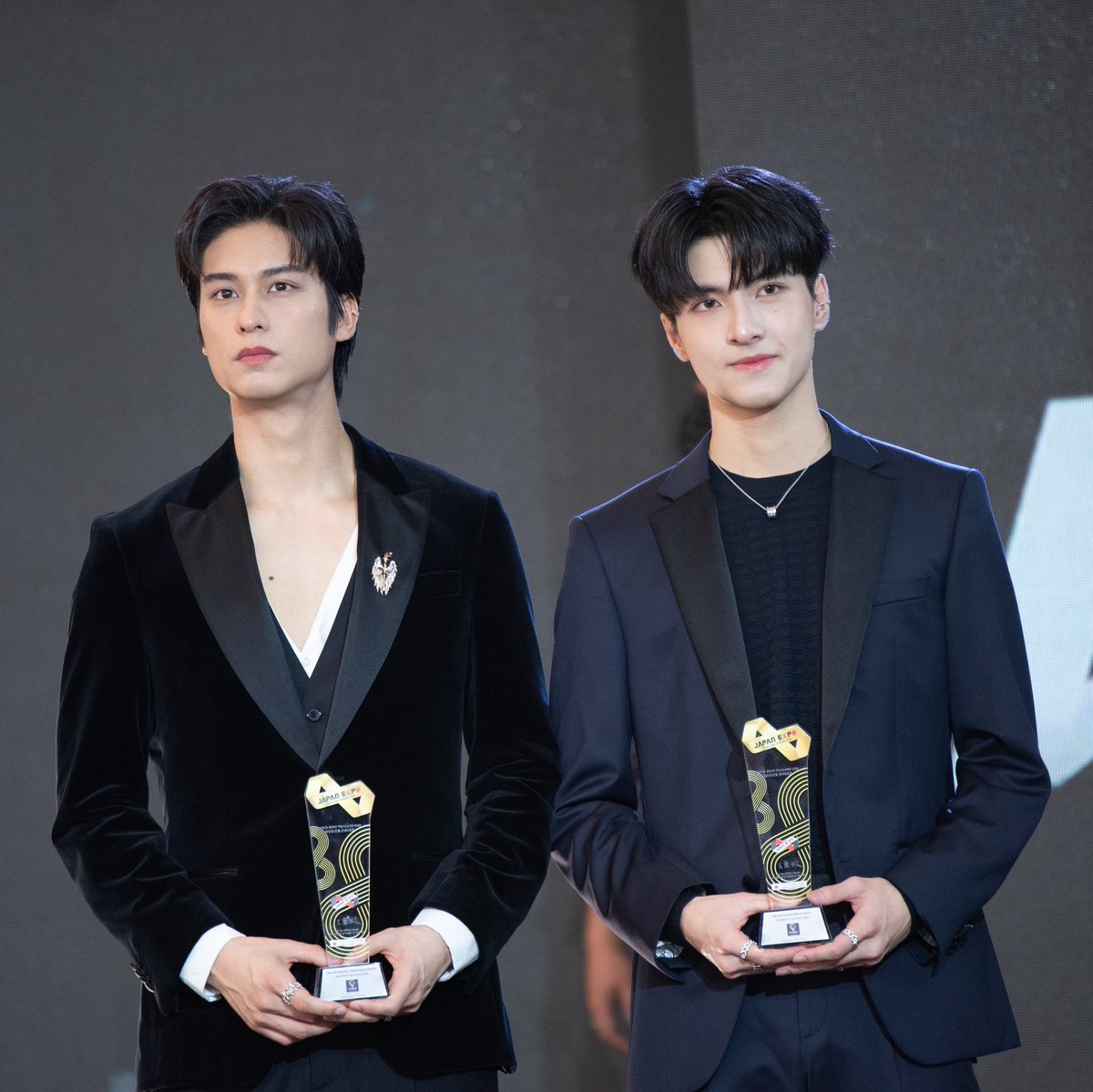 BLGLinframe's tweet photo. - #PoohPavel ganaron el premio "Artistas de nueva generación"
- #AugustMac ganaron el premio a "Actores Revelación de las Series más Populares"

#JAPANExpo2025xPitbabe
#Augustvachiravit #nattapatmac https://t.co/azF4t84EXe