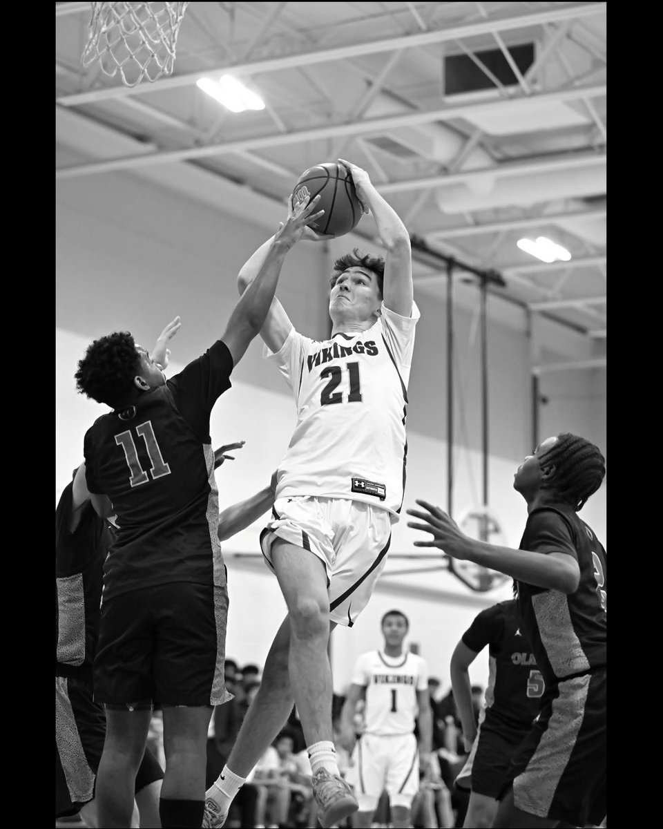 🏀centercourt🏀 tweet media