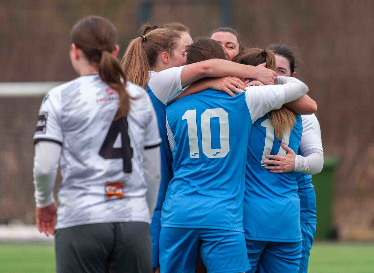 SWFLeagueOne's tweet photo. KILWINNING KICK ON

Kilwinning FA are up to sixth in the @BarclaysFooty  Scottish Women's League One table after a battling 3-2 victory against Locos. 
#BeTheDifference 
📷 Russel Hutcheson | Sportpix https://t.co/bVaYG5UTox