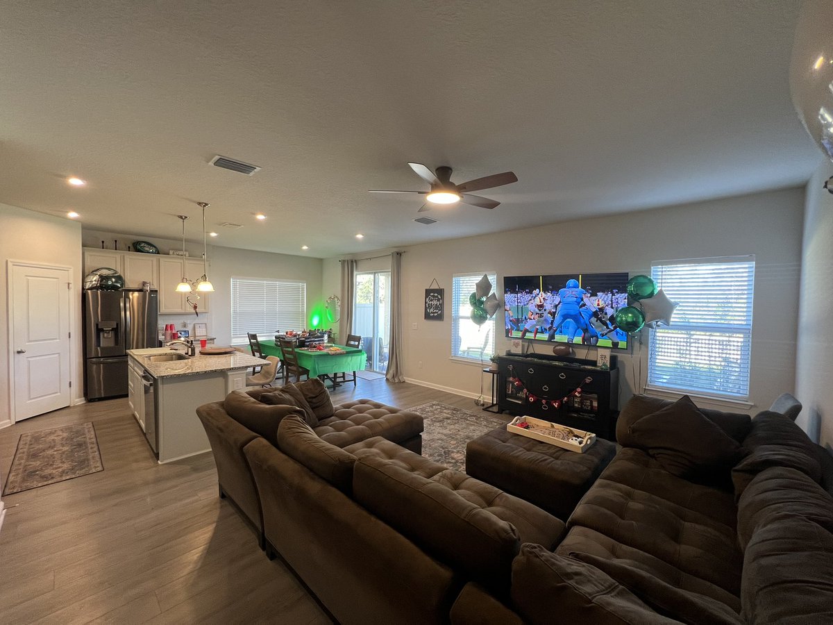 Allie Uncharted 🌸🏝️🌼 tweet media