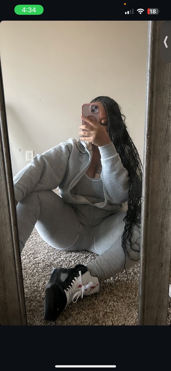 Co.. 🫧 tweet media