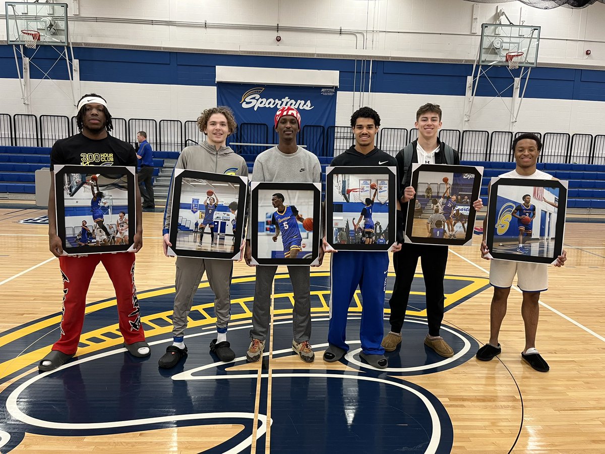 It was Sophomore Recognition Day! These 6 sophomores have done so much for this program . We can’t thank them enough! We appreciate all of you!
Left to Right:
Foday, Mason, Yonis, Javin, Tyson, and Nate. 
Thanks fellas!