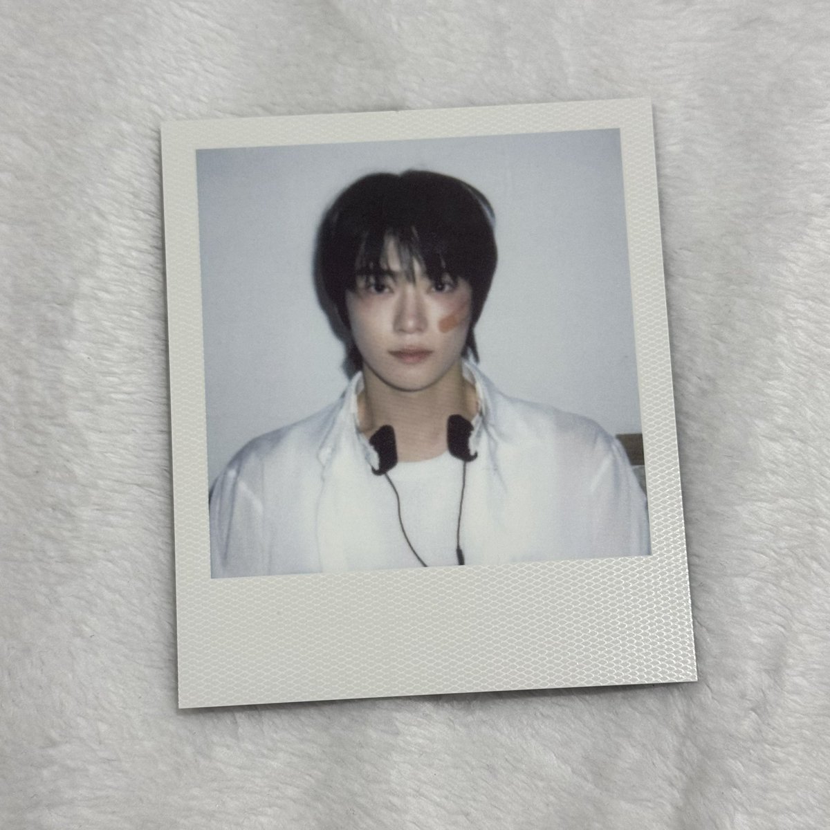 meueongIjn's tweet photo. guys karena aku berhasil secured tiket yang ku mau untuk momentum, mau giveaway~ 

— doyoung sg25 set, jaehyun sg25 polaroid, walk album poster set (2) 
— total 4 winners
— follow &amp; rt
— rep 'done' 
— no giveaway hunter acc

end 13/02/25 - 22.00, thankyou!!! ♥️ https://t.co/kTiDlb4XQQ