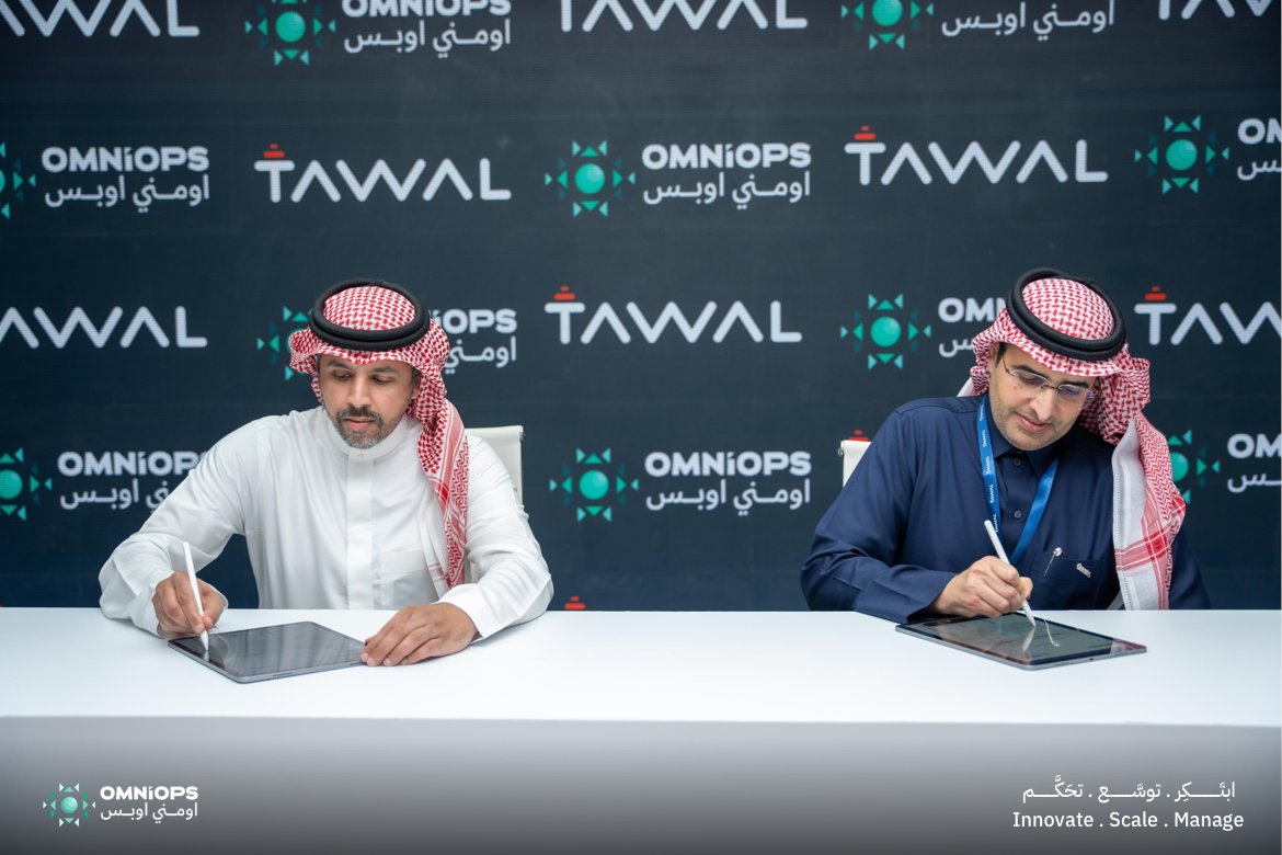 خلال المؤتمر التقني العالمي #ليب25، ولتمكين حلول الذكاء الاصطناعي للجيل القادم عبر الحوسبة الطرفية #EdgeComputing.
#OmniOps توقّع اتفاقية مع <a href="/Tawal_KSA/">TAWAL</a>  لتعزيز الأداء والابتكار عبر البنية التحتية المنتشرة في المملكة.