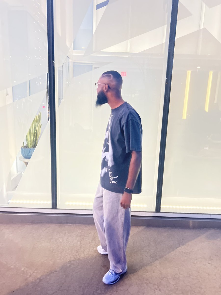 AyoRalphh's tweet image. self made, made to influence🛶 
28 years young today!