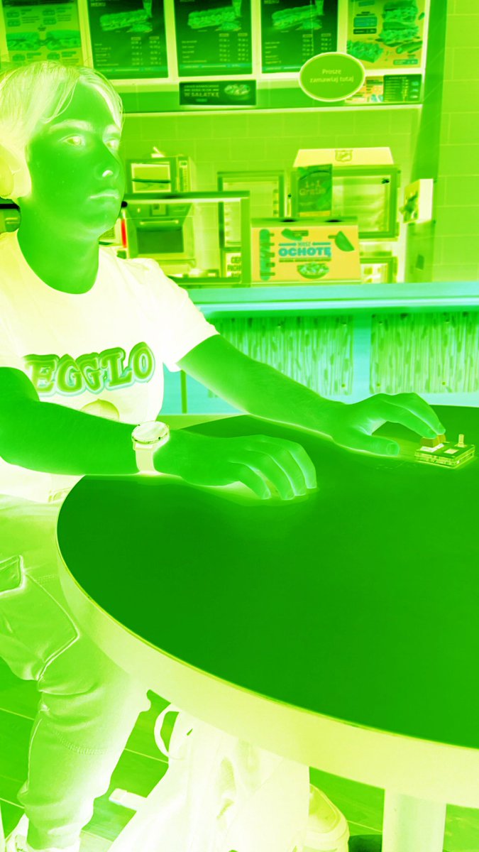 yanoosdigi's tweet photo. Who is this player? #kel3 https://t.co/5hGoxfepHV