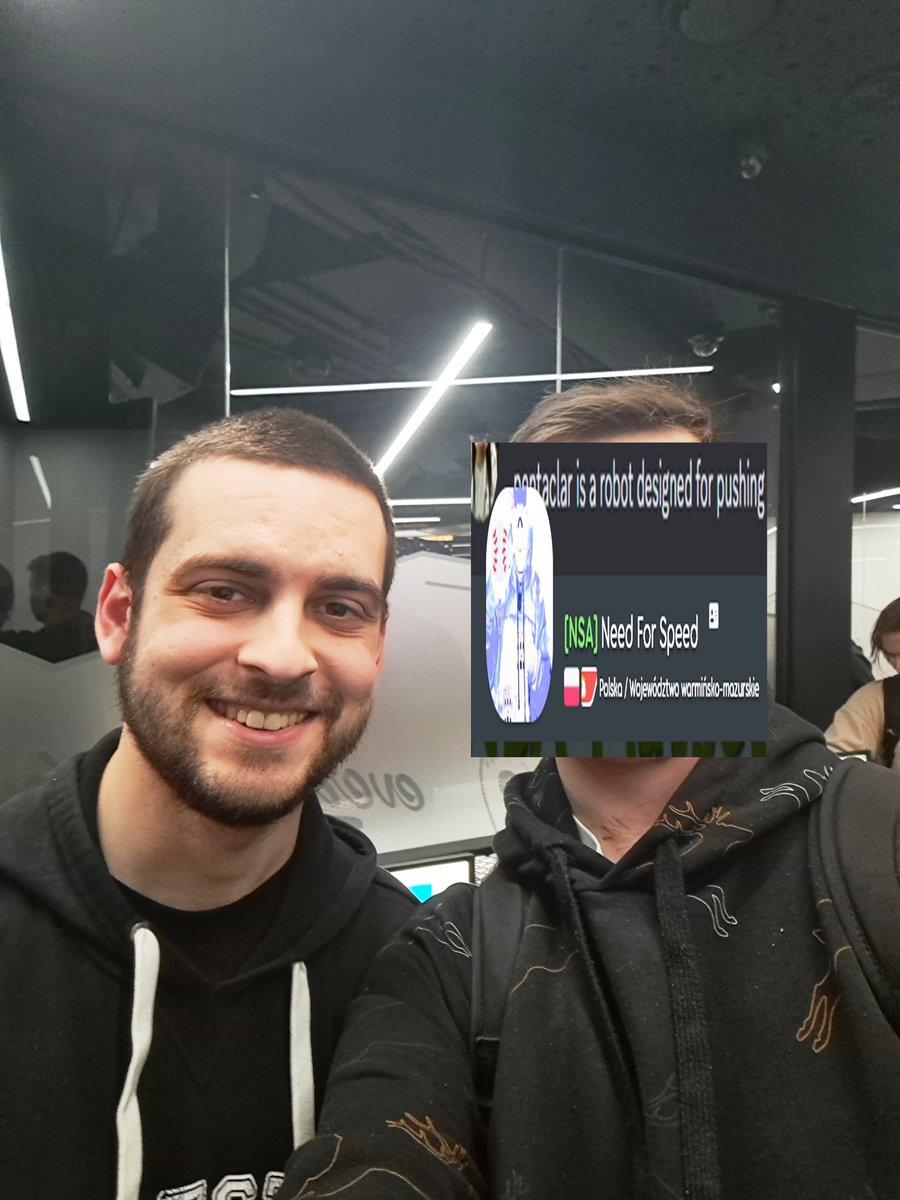bladeepolska's tweet photo. awesome #kel3 pic with @spazzaneve17 https://t.co/hBnidNohuR