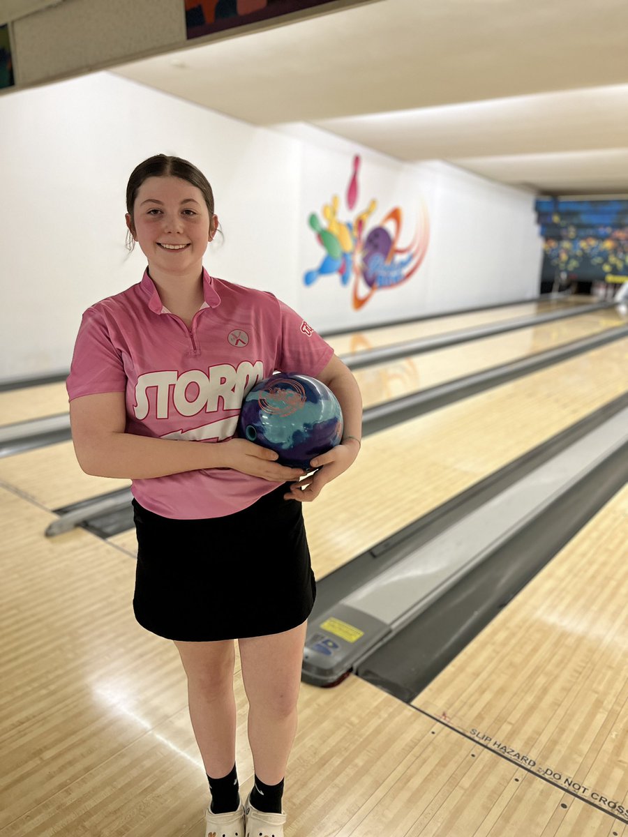averiebourne300's tweet photo. Today I won my 4th KCUSBC City Championship using both my @RotoGripBowling Optimum Idol and @900Global Origin. Top qualifier and won title match 230-192 on the PBA Tackett oil pattern. @bowlifi https://t.co/rjs4C493AY