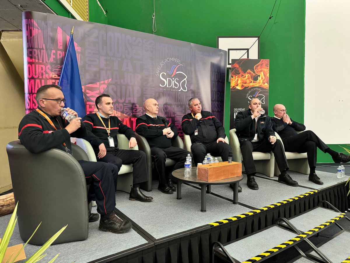 PierreBEPOIX's tweet image. Merci aux @Sdis77 &amp;amp; @SoldatsdufeuMag pour l’organisation les 4 &amp;amp; 5/02 à Gurcy-le-Châtel (@Departement77) du 2ème #Colloque #Incendie francophone avec 187 participants venus de 🇧🇪🇨🇭🇱🇺🇨🇦🇫🇷. L’occasion d’expliciter le phénomène de #BlowTorch &amp;amp; d’échanger sur la formation #FeuxRéels.