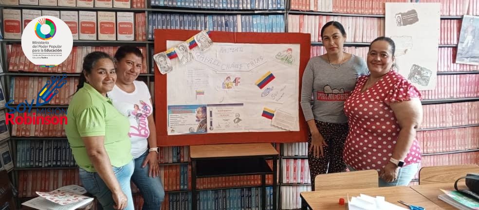 misiontachira1's tweet photo. #RobinsonCambiandoVidas|Misión Robison Jauregui realizo cartelera informativa en la cual se trata de identificar cada ambiente de la misión Robinson que esta activo en el municipio.
@NicolasMaduro 
@HectoRodriguez 
@MisinRobinsonP2 
@FreddyBernal 
@Berzabethg1 
@LuzTachira23 https://t.co/z3OV1ptmpv