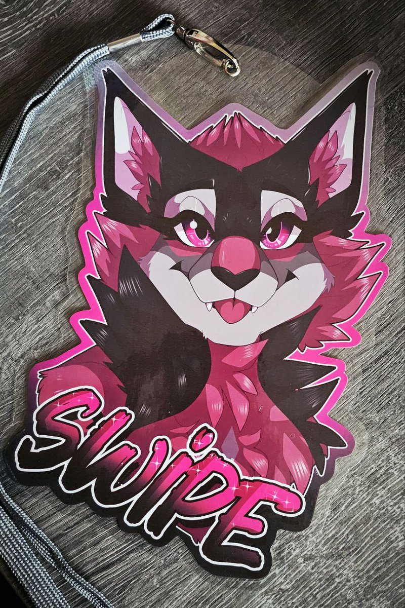 Headshot badge completed for <a href="/RachyMewFox/">rachy</a> of their new character Swipe! 🐱