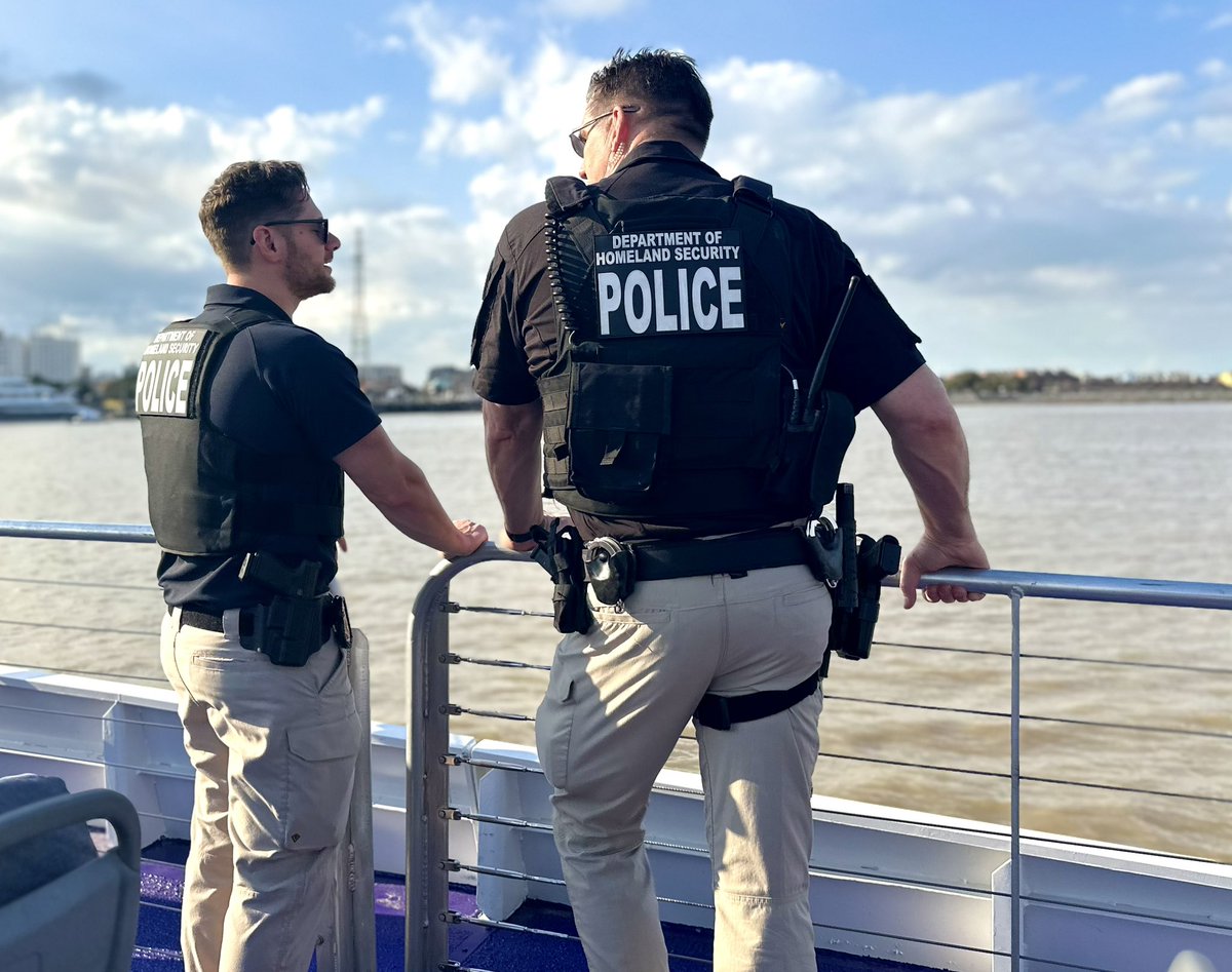 TSA's tweet photo. TSA VIPR operations are critical in protecting all modes of transportation. These law enforcement officers deploy to protect the traveling public at events that draw large crowds to transportation venues such as #SBLIX. https://t.co/tPdDDdgZZM