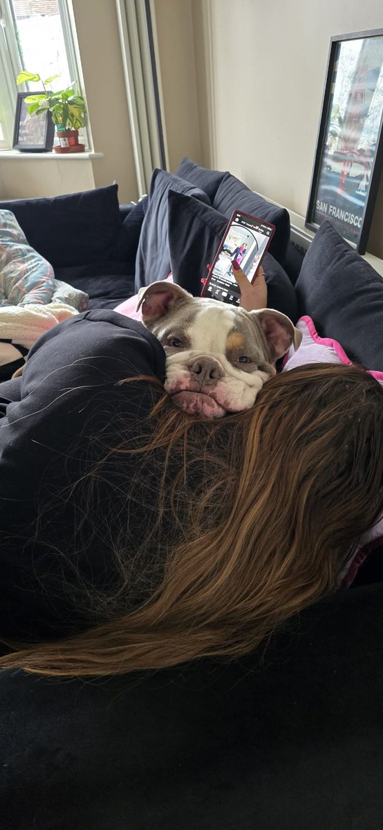 Snuggles always 💖