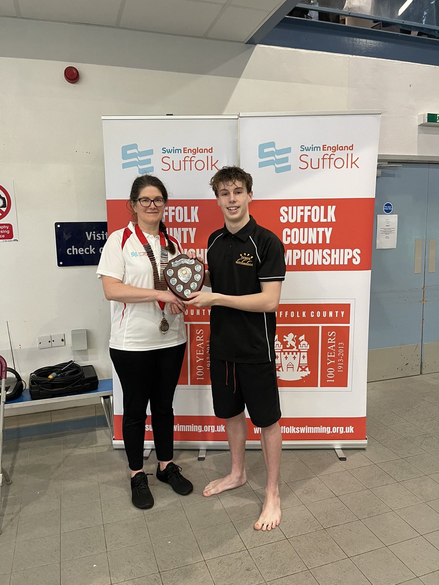 Hall88Nikki's tweet photo. SE Suffolk County champion Haiden H - open/boys 15 year category. #HardWorkPaysOff @KesgraveHSPE @DEBEN_SC https://t.co/1ZItYn88l0
