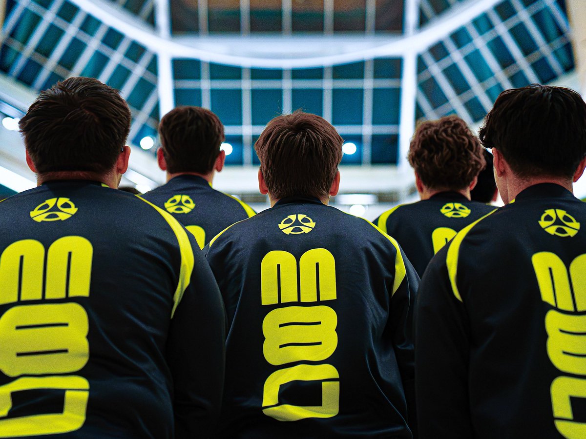 me <a href="/SpoitR6/">Spoit</a> <a href="/PackerR6/">Packer</a> <a href="/Gunnar_r6/">Shaun</a> and <a href="/dfuzrR6S/">dfuzr</a> talked and i assure all the fans, we’re hungrier than ever. we’re not letting this affect us at all. lower run starts tomorrow with fire in our fucking asses. 

have some faith in us