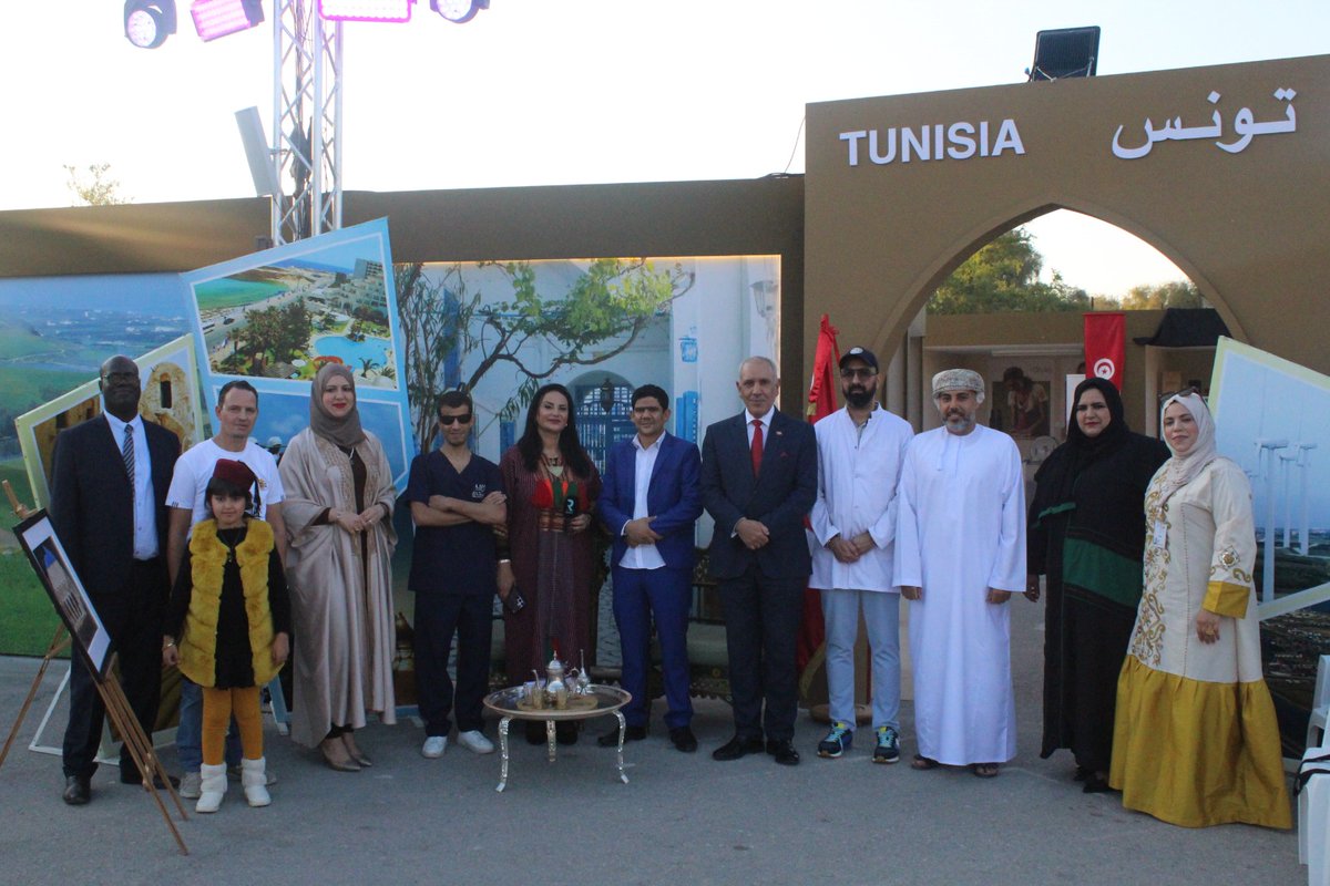 معرض ليالي مسقط القرم