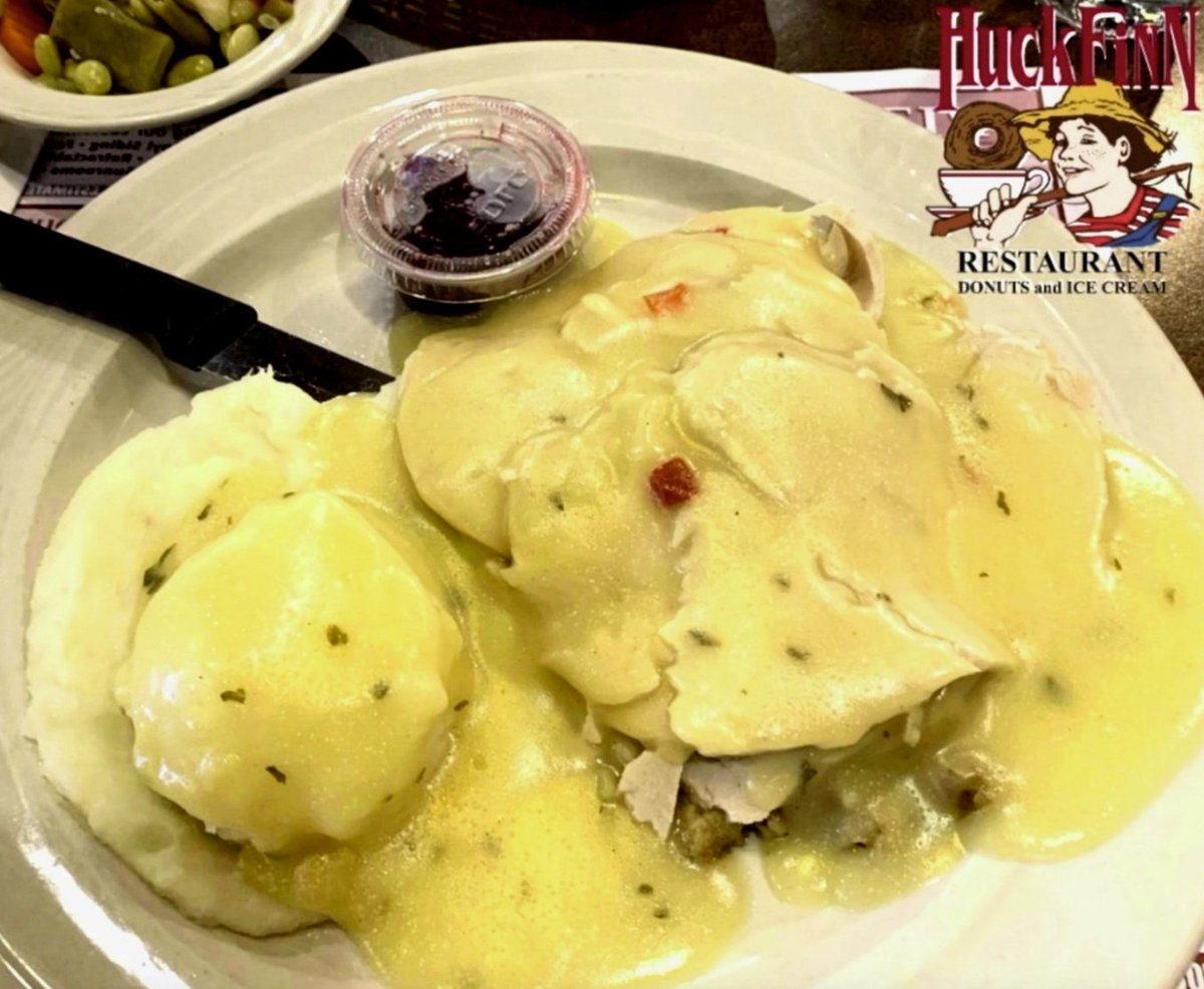 HFRestaurant's tweet photo. We're talking comfort food!
Hot turkey, mashed potatoes & gravy with dressing!
⭐ ⭐ ⭐ ⭐ ⭐
Our in-house fresh roasted turkey is another reason folks have returned to enjoy our quality food, warm atmosphere, and stellar service.
Dine-In / Carry-Out
#OakLawn #Chicago #HotTurkey https://t.co/IlsDTHVphN