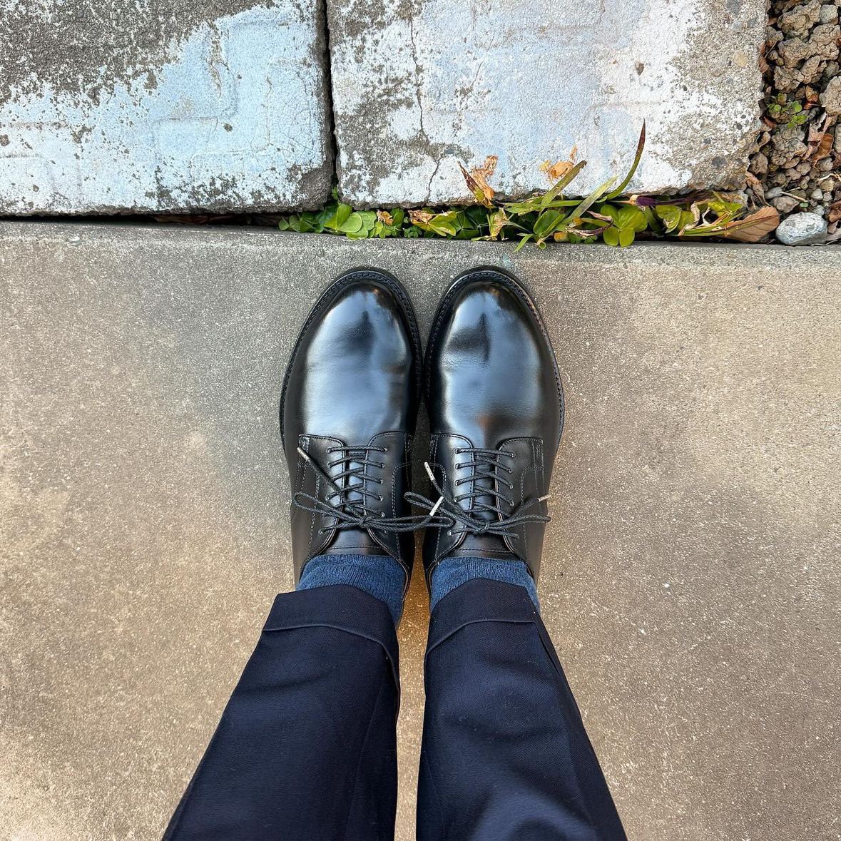 sthkzn's tweet image. Brother Bridge
Foremost with kutsu-en
STAYGOLD WWII

今日は外で食事です。
足がむくみそうなので、ゆったり履けるこちらにしました。

#brotherbridge #foremost #kutsuen #staygold #staygoldwwii #shoes #mensshoes #ブラザーブリッジ #フォアモスト #靴縁 #ステイゴールド #紳士靴 #革靴 #sotd