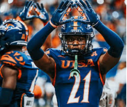 ⭐️John Meredith lll⭐️ tweet media