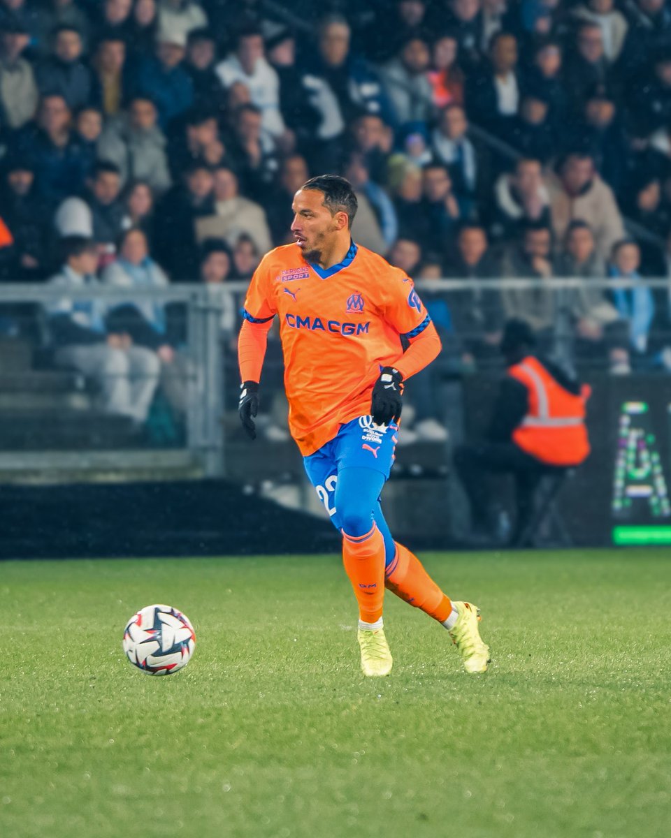 IsmaelBennacer's tweet image. Fier de mon premier match, mais tout reste à écrire 💙🤍