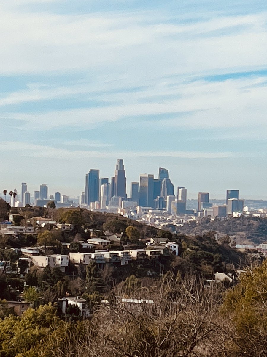 TheRealAligaga's tweet photo. Backdrop from my Sunday morning hike. https://t.co/r4ZIZl1oNM