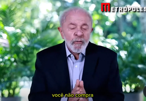 Jobicosmo's tweet photo. É melhor não comprar mesmo, nós precisamos perde peso e gerar menis lixo. 

Digo mesmo. https://t.co/kxfU55PB3f