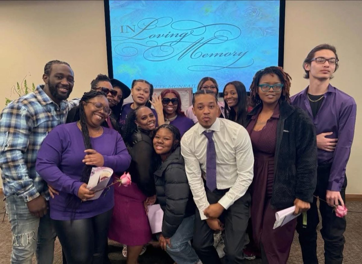 theNamesLonechi's tweet image. i just know you’re happy , even though the circumstances weren’t great on why , but we ALL GOT TOGETHER for you Mimi 💜 there’s no more time pain now , no more worries , no more hurt . Rest Peacefully GirlGirl 🫶🏾