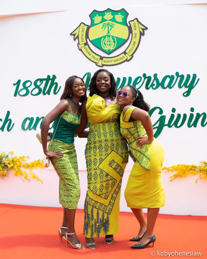 GeyHeyOnline's tweet photo. Sisterhood by choice 💚💛💚💛

When we say S is for squad, this is what we means 💛💚💛💚💛❤️‍🔥❤️‍🔥❤️‍🔥

#RoadToSpeechDay2025
#188thAnniversary
@wghs_83divas
@wghs03connect
@wghs2004
@weygeyonline https://t.co/EjXFVQHLeh