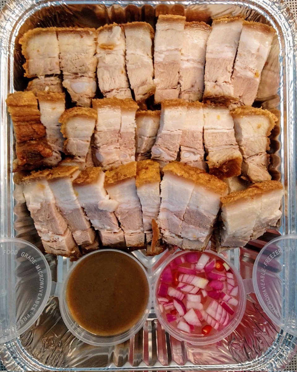 JojoDimla's tweet image. Deep fried pork belly. Served with our special sweet and spicy vinegar and mang tomas. #JojosCrispyPata #CrispyPata #LechonKawali #FriedChicken #Sisig #LumpiangShanghai