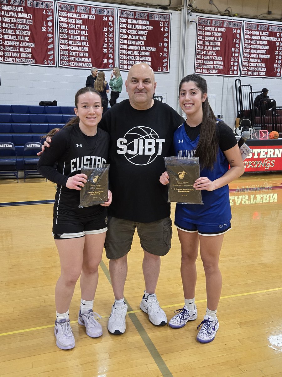 3 POINT CHAMPION 
ALIVIA MAUZ - WILLIAMSTOWN 

RUNNER-UP - GIAVANNA RODGERS - BISHOP EUSTACE

BOTH WERE SIMPLY AMAZING! 
MAUZ WON ON A BUZZER BEATER OF SORTS AS SHE HIT THE HALF COURT SHOT TO WIN IT AKK.V