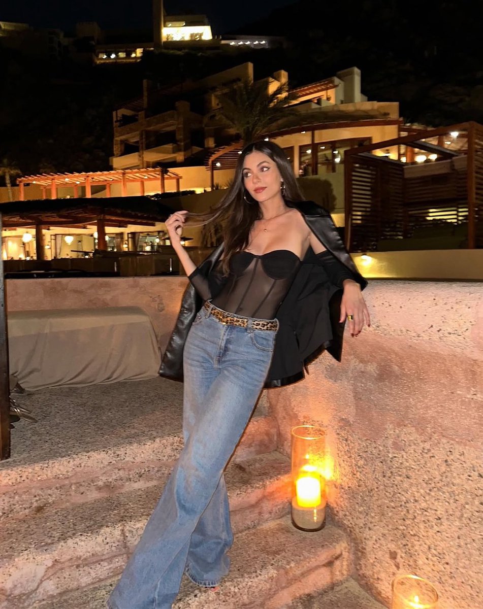 Hello again, Mystic Falls.