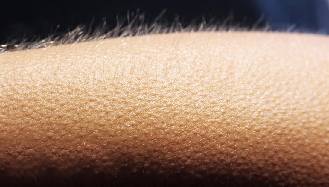 Tom Cruise montage video to start the Super Bowl