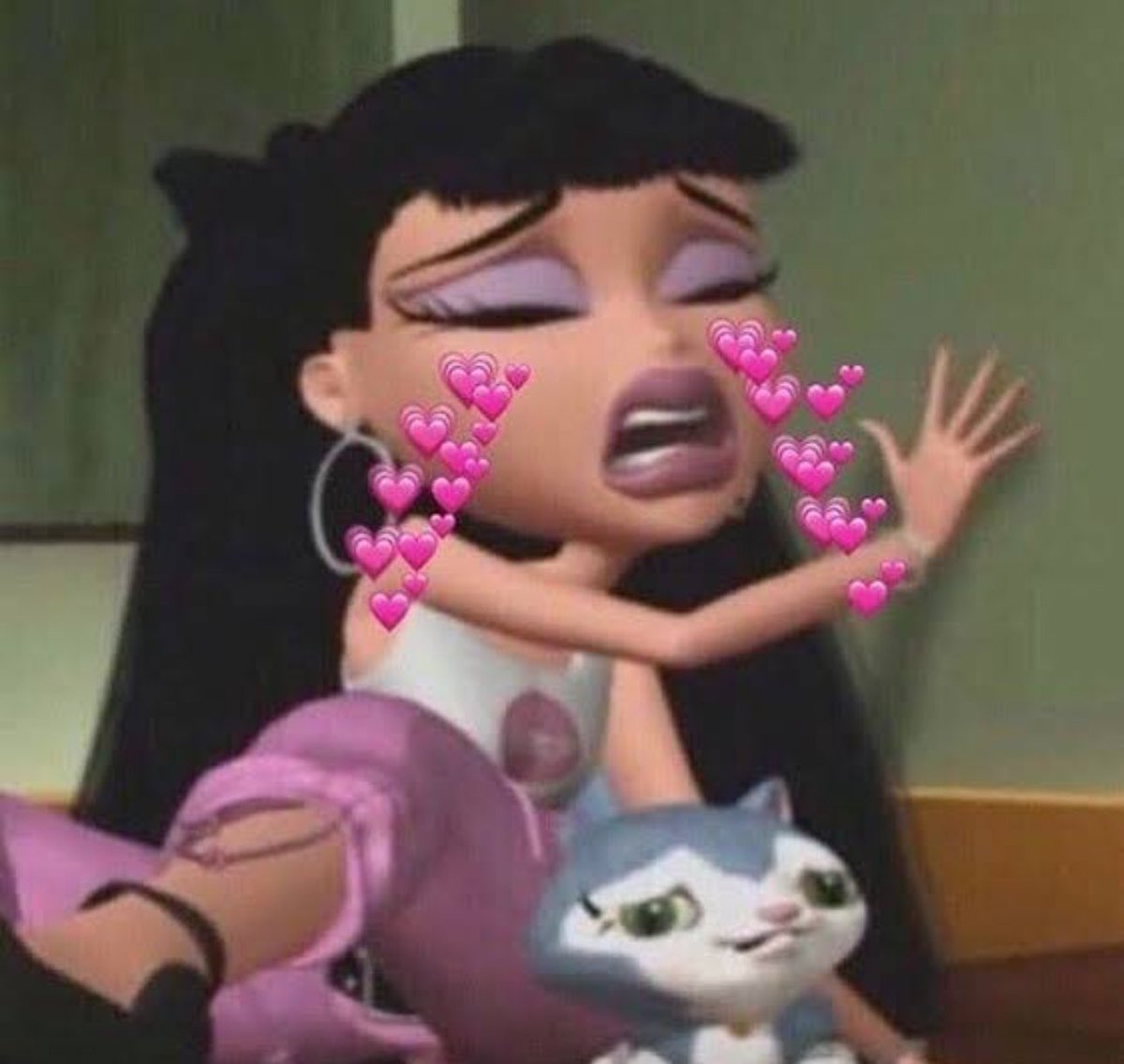 anyangdeng9's tweet image. when you’re a lover girl but no one’s ready for the type of love you ready to give
